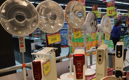 取暖小家電親民價(jià)格持續(xù)熱銷