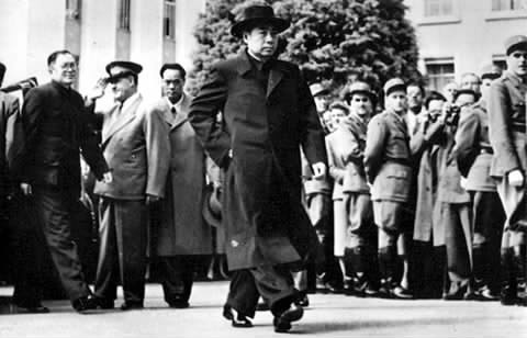 世界上送禮最多的人是誰(shuí)？