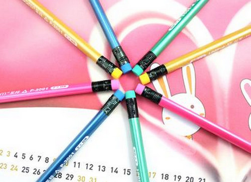 警惕“毒”文具進入學生書包