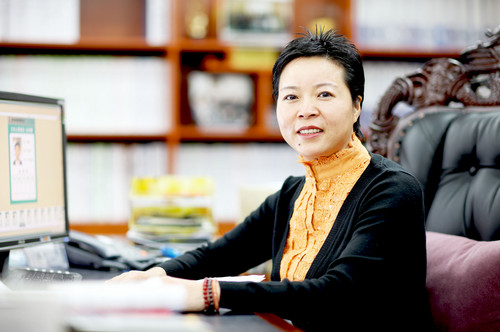 巨龍箱包邵寶玲：網絡訂單成交高達3.6億